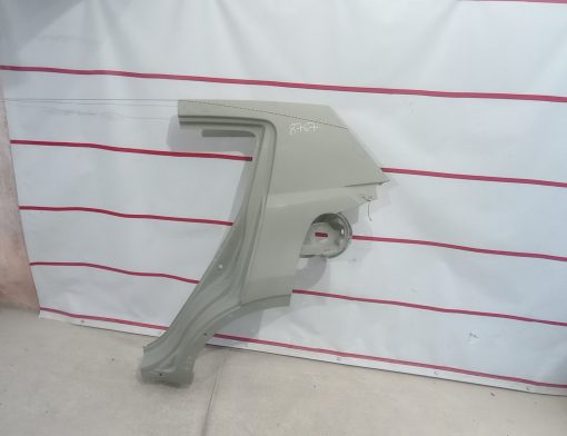 A LATERAL ESQ SPORTAGE