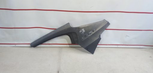 A LATERAL ESQ CRUZE HATCH ATE 2015