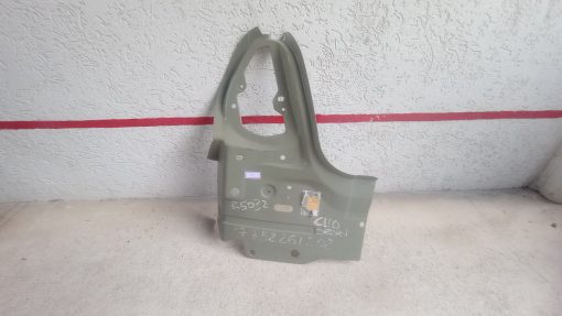 ALOJAMENTO LANTERNA ESQ CLIO SEDAN