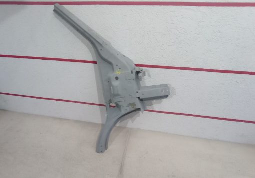 COLUNA DO PARABRISA MASTER 2022